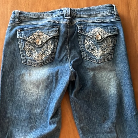 Democracy Jeans Size 8 - Picture 3 of 11